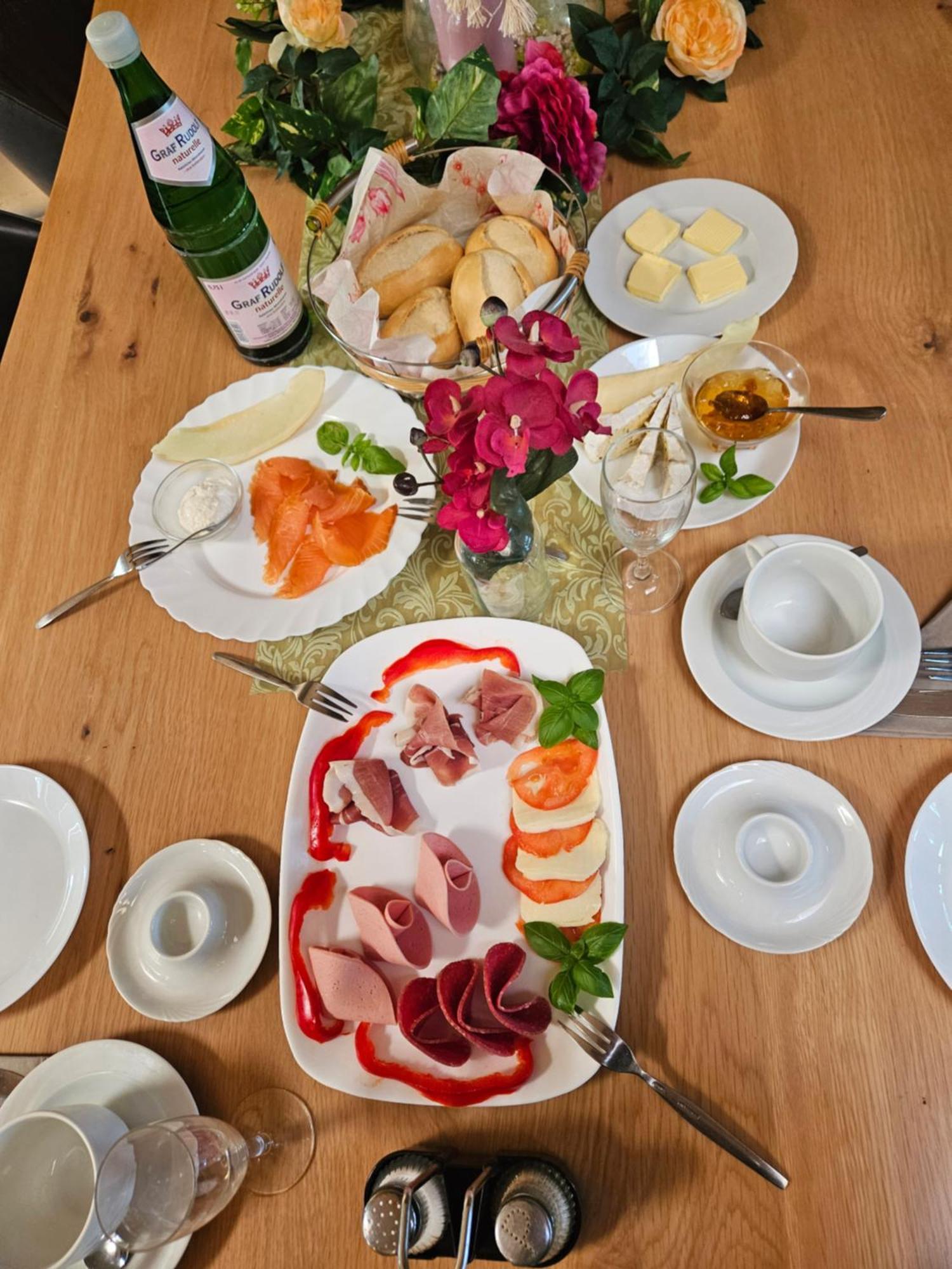 Hotel Zur Schmiede Heiningen 외부 사진